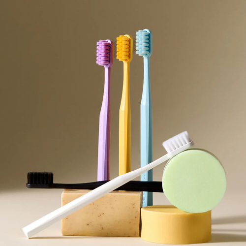 مسواک گیاهی Humble Co خیلی نرم مشکی